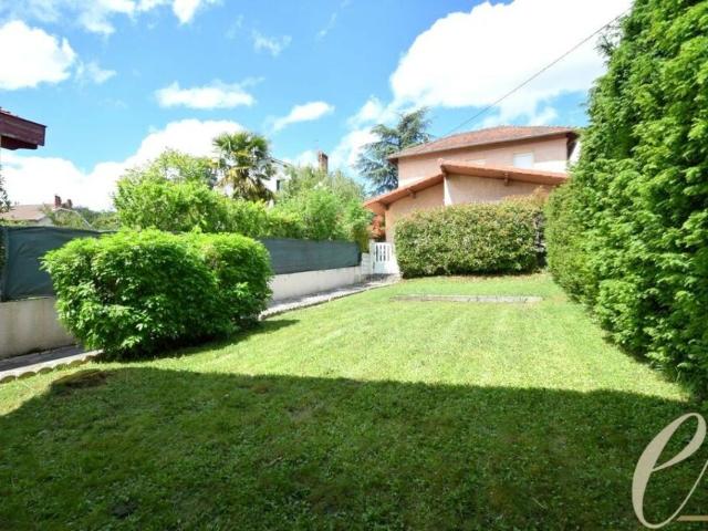 RILLIEUX proche Crépieux – Jolie maison meublée de 93 m² avec jardin de 200 m² et vue dégagée sur Lyon
