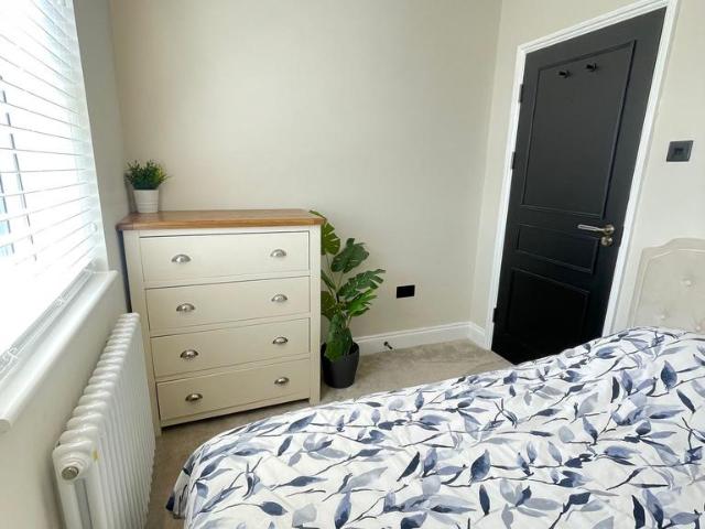 Ripley Road, Ilford IG3 1 bed in a house share to rent £750 pcm £173 pw