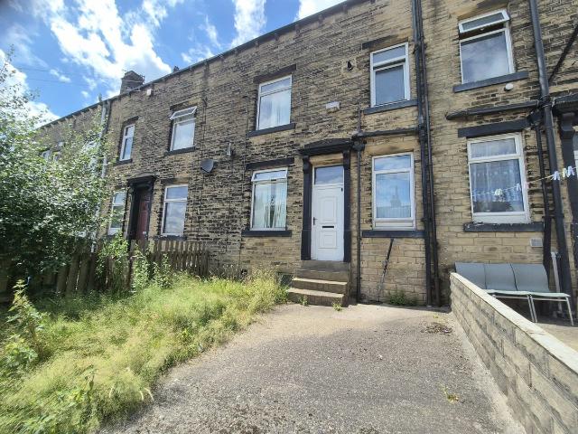 Ripon Street, Halifax HX1, 2 bed terraced house to rent, £750 pcm | PrimeLocation