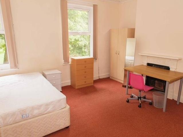 Rippingham Road, Manchester M20 5 bed terraced house to rent £2,990 pcm £690 pw