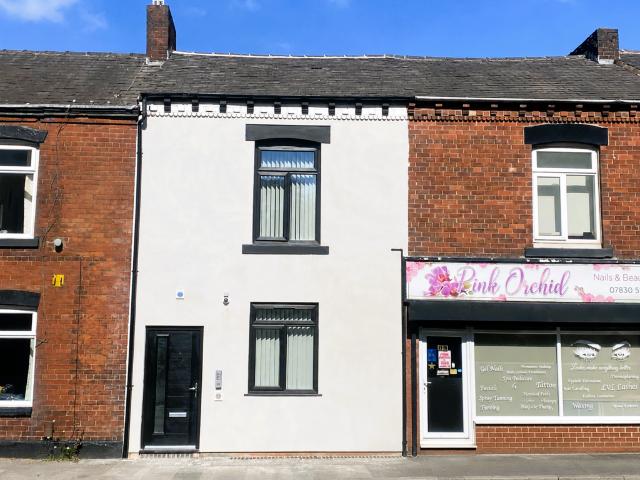 Ripponden Road, Oldham, OL1 1 bed terraced house to rent £693 pcm £160 pw