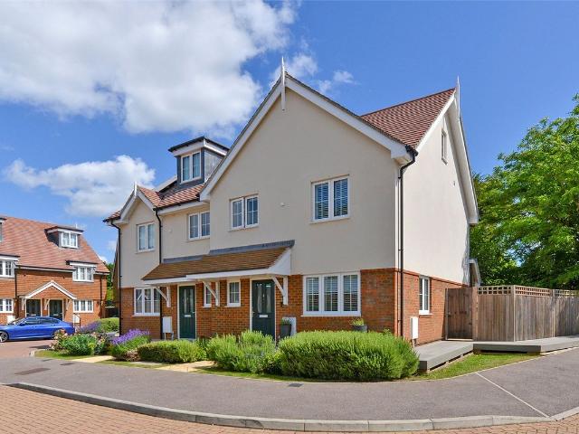 Ripplesmere Close, Old Windsor, Windsor, Windsor And Maidenhead SL4, 4 bed end terrace house to rent, £2,750 pcm | PrimeLocation