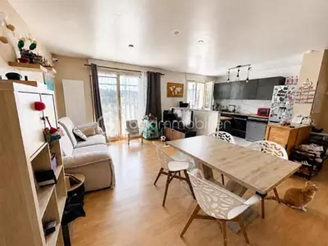 Ris Orangis 91130 Achat / Vente appartement 3 pièces t3 au dernier étage terrasse
