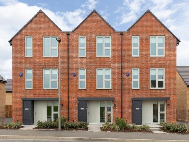 Ritchie Price Drive, Greater. 3 bed end of terrace house to rent £1,525 pcm £352 pw