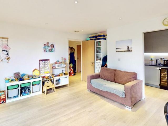 Rivulet Apartments, London, N4 2 bed apartment to rent £3,200 pcm £738 pw