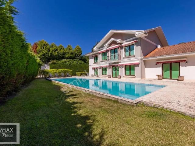 Riva'da Ormanın Kalbinde Kiralık Malikane
