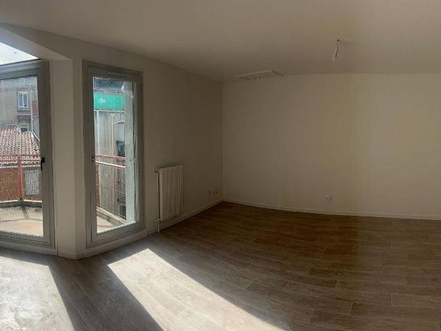 RIVE DE GIER T4 75 m2 rue Richarme