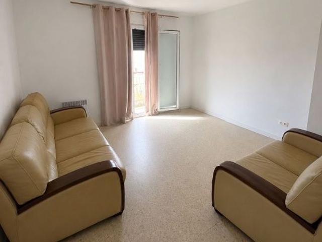 Rivesaltes Appartement T2 de 52 m2 avec terrasse et parking