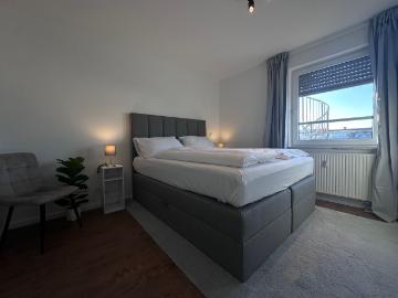 River View Living Apartment, Leipzig Amsterdam Apartments for Rent