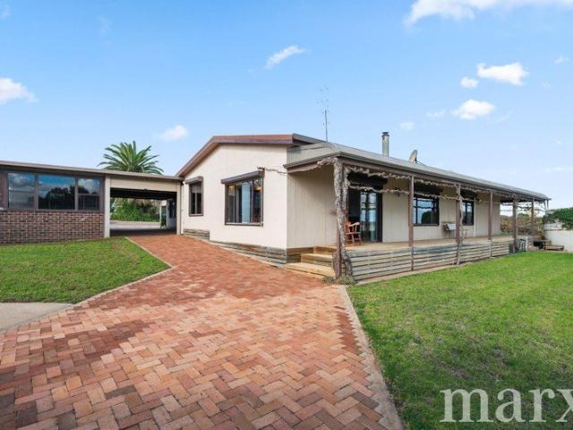 River Views, Space and Lifestyle