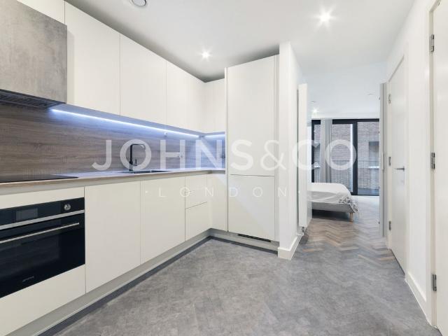 River Apartments, Gillender Street, London E3, Studio to rent, £1,850 pcm | PrimeLocation