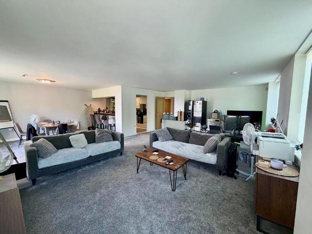 River Crescent, Nottingham, NG2 3 bed apartment to rent £1,800 pcm £415 pw