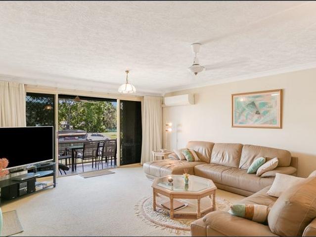 RIVER FRONT APARTMENT