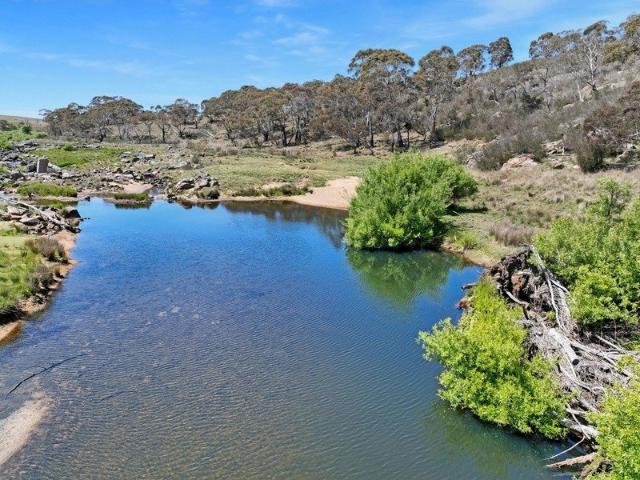 River frontage & acreage minutes from Bombala!