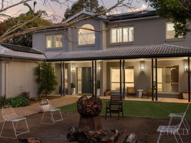 River Frontage, Resort Entertaining & HUGE Shed
