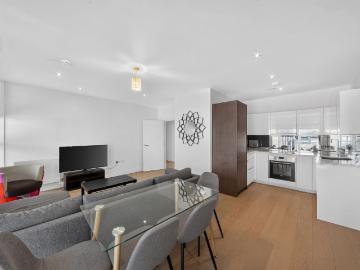 River Gardens Walk, London SE10, 1 bed flat to rent, £2,000 pcm | PrimeLocation