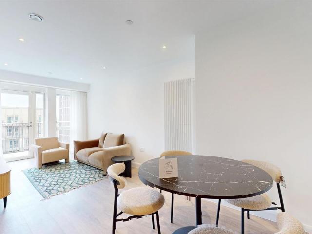 River Heights, 90 High Street, Stratford E15, 2 bed flat to rent, £2,210 pcm | PrimeLocation