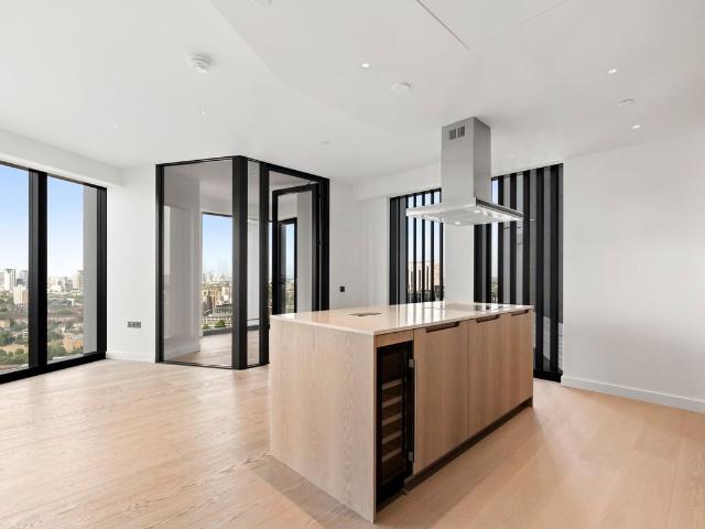 River Park Tower, 1 Nine Elms Lane SW8, 2 bed flat to rent, £8,200 pcm | PrimeLocation
