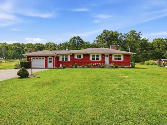 River Rd, Uxbridge, Home For Sale