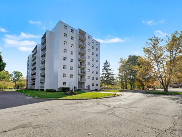 River Ridge Tower Apartments
