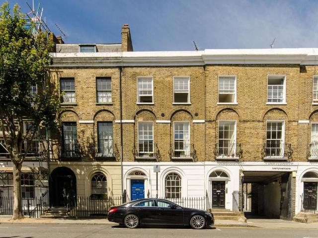 River Street, Clerkenwell, London, EC1R 2 bed flat to rent £3,500 pcm £808 pw