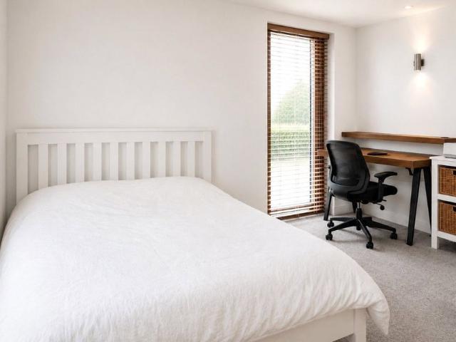 Rivermead Close, Teddington, TW11