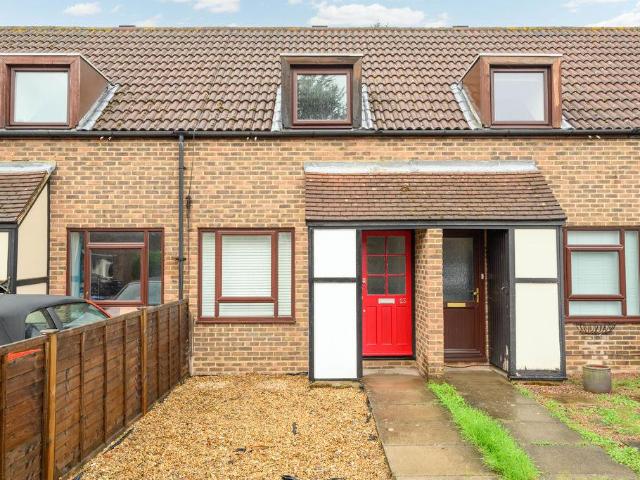 Rivernook Close, Walton on Thames 1 bed terraced house to rent £1,450 pcm £335 pw
