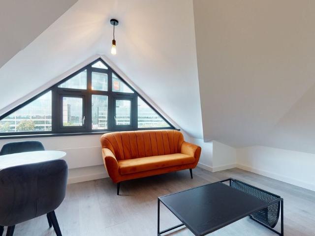 Riverbank Way, Brentford TW8, 1 bed flat to rent, £1,770 pcm | PrimeLocation