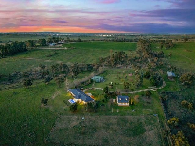 'Riverbend' A Rare Opportunity to Own a Truly Exceptional Riverfront Estate Just 15 Minutes from Bathurst