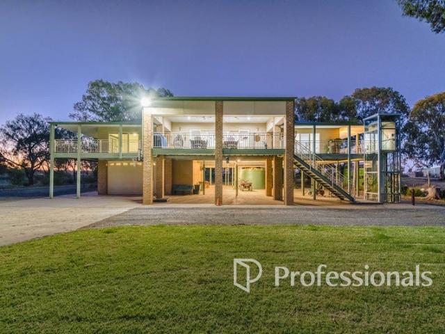 Riverfront Lifestyle Property 1.2 Ha