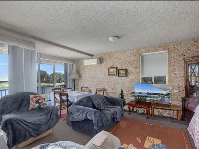 Riverfront Living with Stunning Macleay Views with 2 Bedrooms and 1 Bathroom