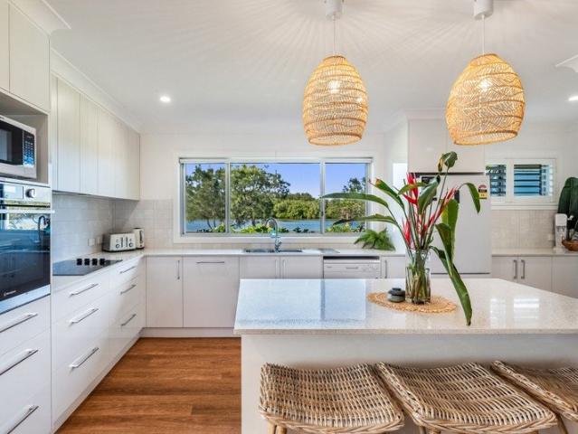 Riverfront Retreat on 1,533m² Fully Renovated with Spectacular Views