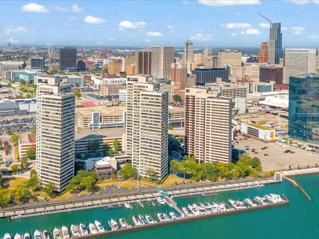 Riverfront Towers 2 Bedroom Apartment for Rent at 250 Riverfront Dr, Detroit, MI 48226 Downtown Detroit