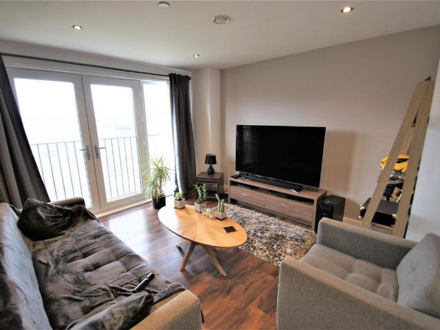 Rivergate House, Wilburn Basin M5, 2 bed flat to rent, £1,375 pcm | PrimeLocation