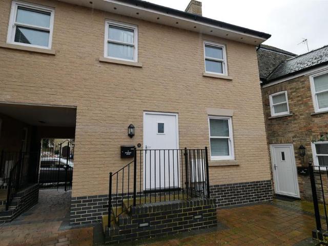 Riverport Mews, West Street, St Ives PE27, 3 bed terraced house to rent, £1,550 pcm | PrimeLocation