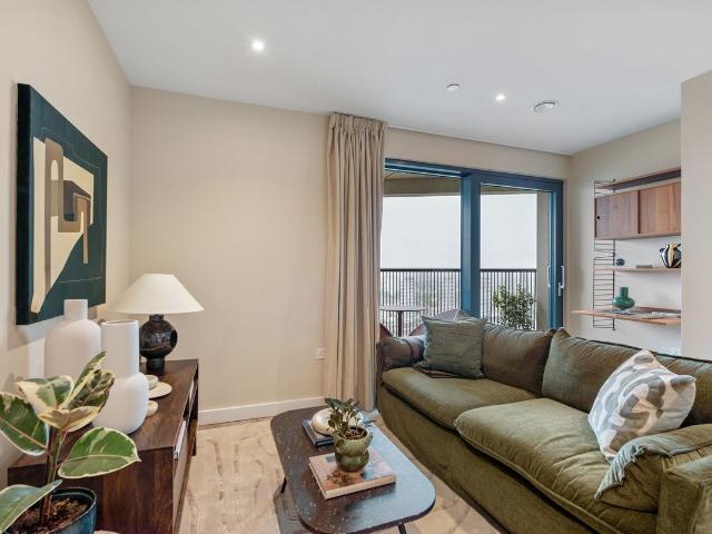 Riverstone Heights, Reed Avenue, London E3, 1 bed flat to rent, £2,475 pcm | PrimeLocation