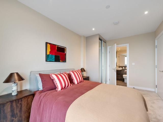 Riverstone Heights, Reed Avenue, London E3, 2 bed flat to rent, £3,000 pcm | PrimeLocation