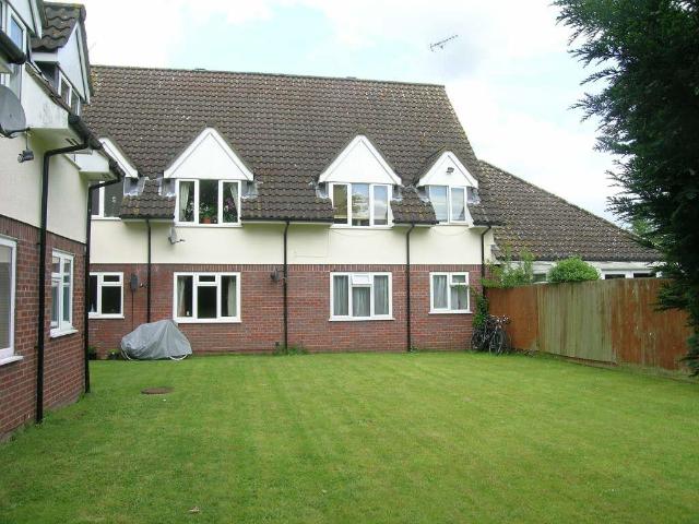 Rivershill, Hertford SG14 1 bed maisonette to rent £1,150 pcm £265 pw