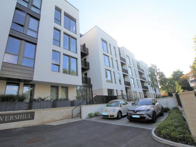 Rivershill House, St Georges Road. 2 bed apartment to rent £1,750 pcm £404 pw