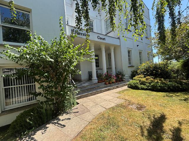 Riverside Court, Exeter EX2, 2 bed flat to rent, £1,350 pcm | PrimeLocation