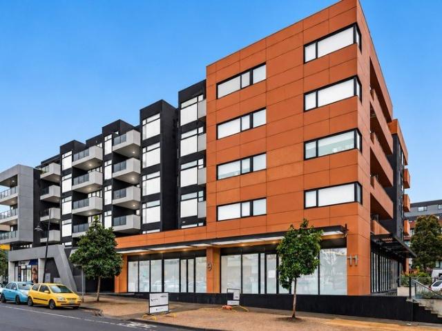 Riverside and Convenient Living in the Heart of Maribyrnong