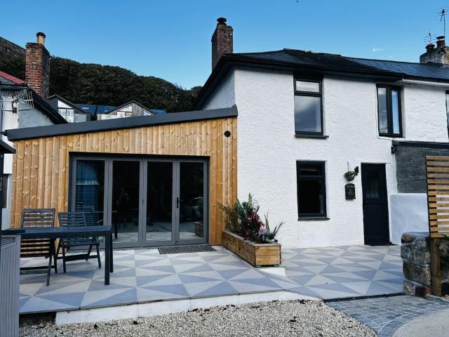 Riverside, Angarrack 4 bed cottage to rent £1,700 pcm £392 pw