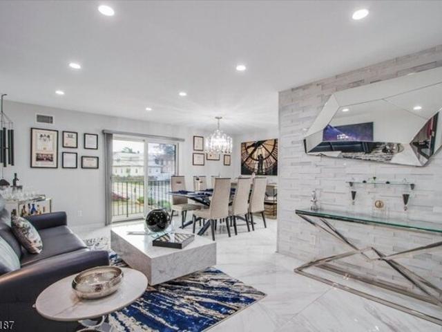 Riverside Ave Unit B, Lyndhurst, Condo For Sale