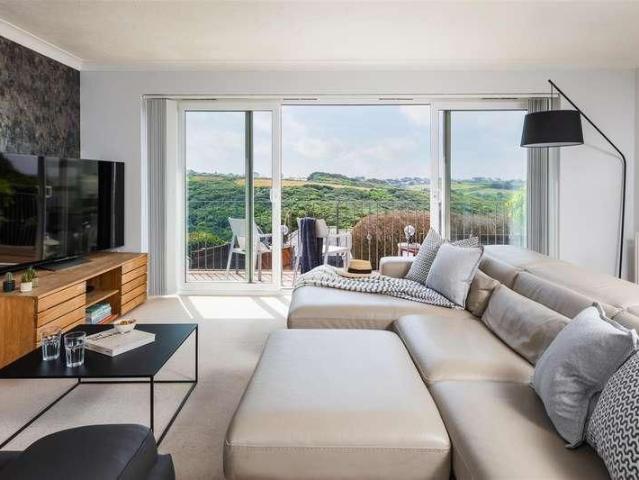 Riverside Avenue, Newquay, TR7