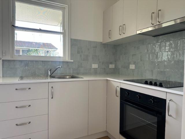 Riverside Bedsit now Renovated & Ready to Lease