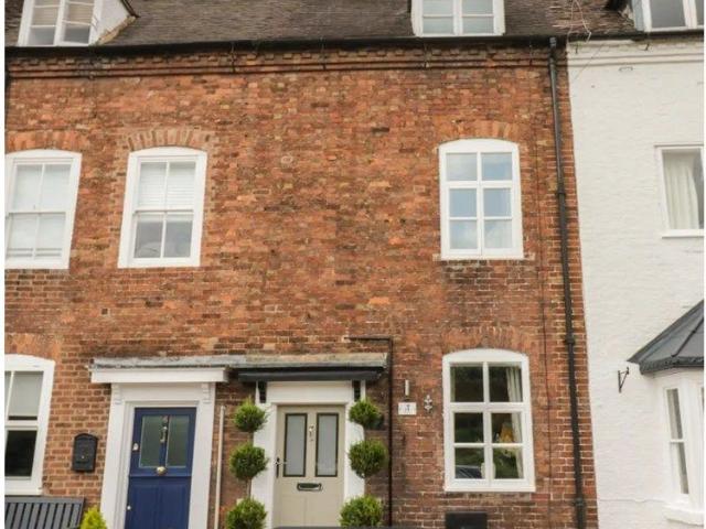 Riverside, Bridgnorth WV16, 2 bed terraced house to rent, £1,200 pcm | PrimeLocation