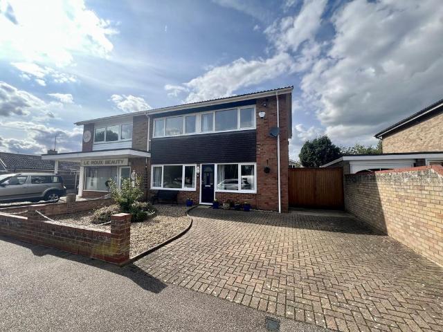 Riverside Gardens, Langford. 4 bed semi detached house to rent £1,950 pcm £450 pw