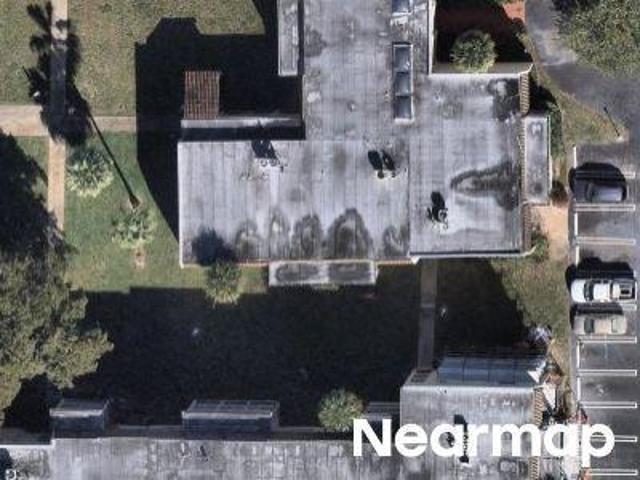 Riverside Dr Apt 307b