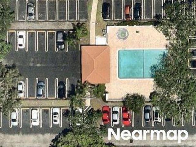 Riverside Dr Apt 313b