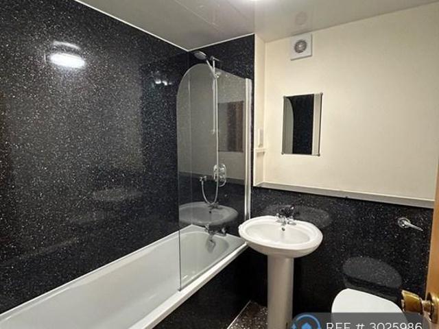 Riverside Drive, Aberdeen, AB11 2 bed flat to rent £800 pcm £185 pw